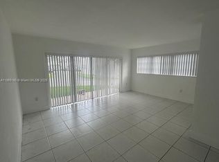 7370 SW 82nd St APT E120, Miami, FL 33143