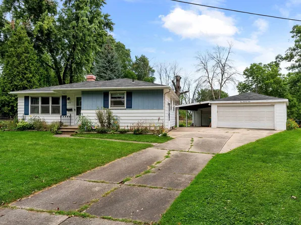 309 Bonnie Ct, Green Bay, WI 54303