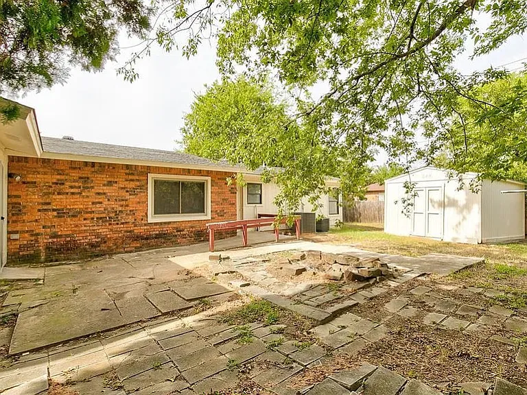 1316 Royster Rd — Photo 21