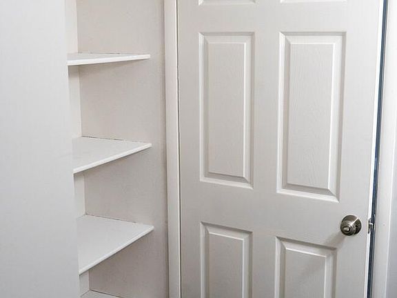 4th image of 2197 Ambergate Ln APT D