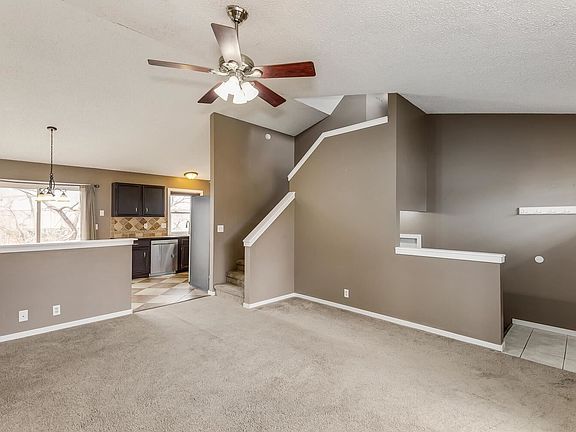 5th image of 252 W Village Lake Dr
