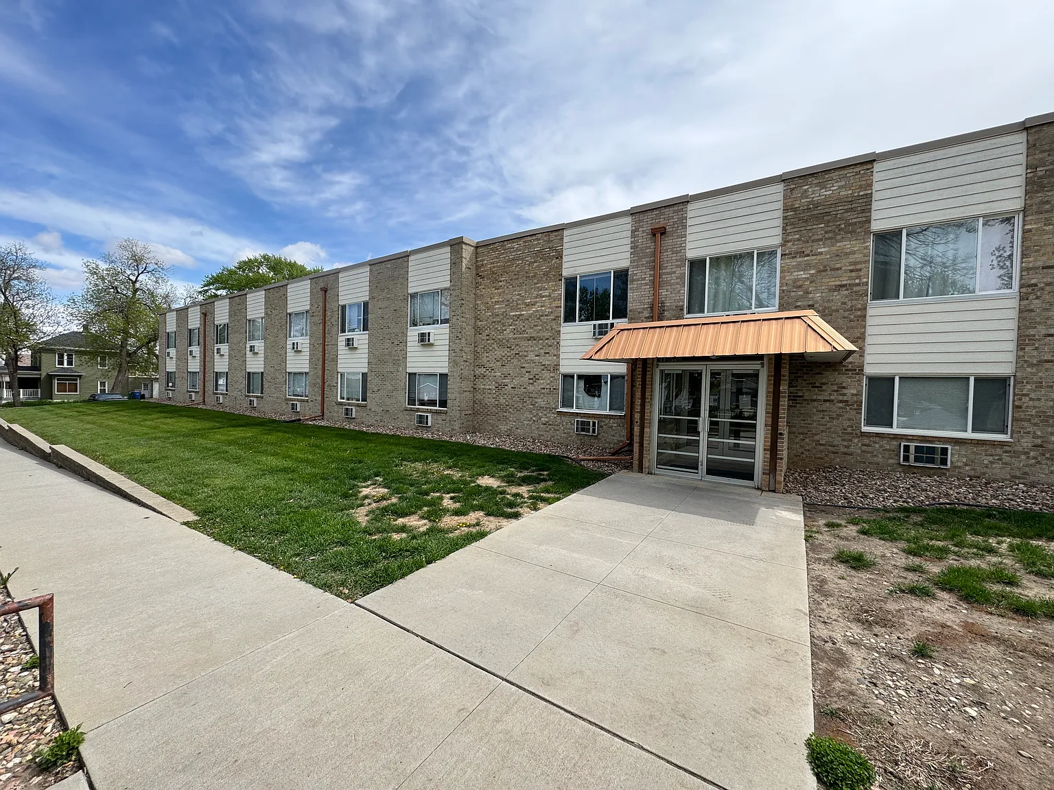 1 bed, $795 — Photo 1
