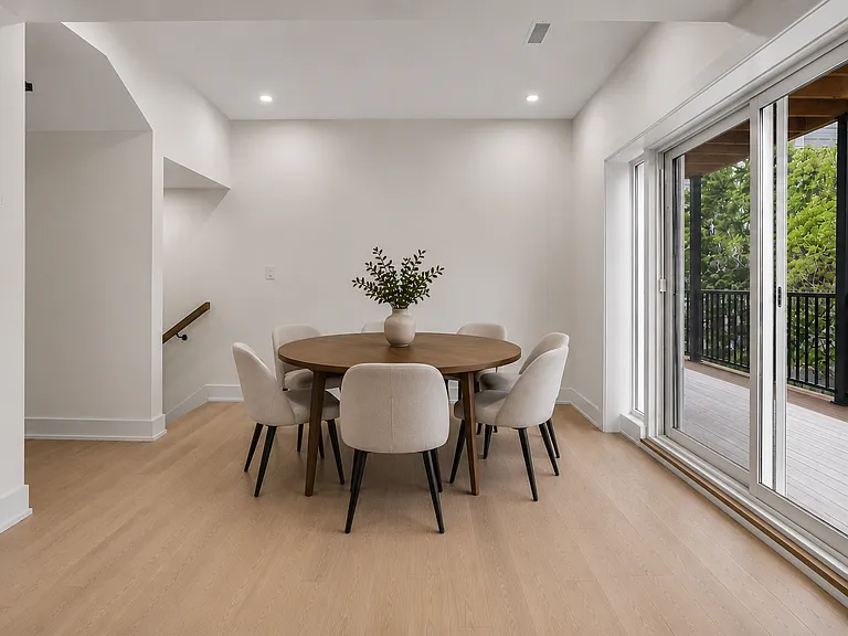 372 Berkley Ave #A — Photo 9