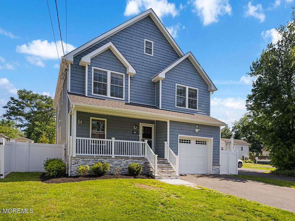 1st image of 813 E Curtis Avenue