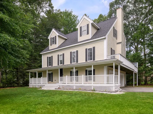 4 Autumn Way, Seabrook, NH 03844