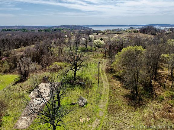 3rd image of 418344 Texanna Rd