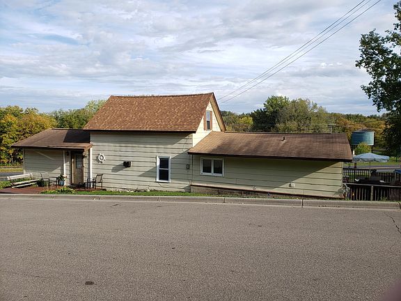 2nd image of 317 6th St E