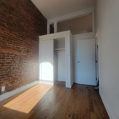 Rented by Yup Realty LLC | media 10