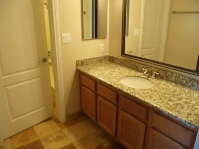 860 Turquoise St #127 — Photo 6