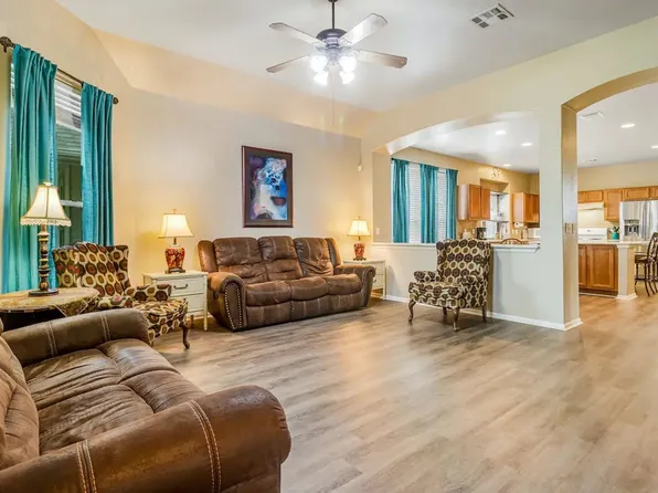 201 Newberry Trl, San Marcos, TX 78666