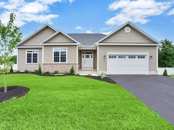 122 Nicole Ter, Agawam, MA 01001