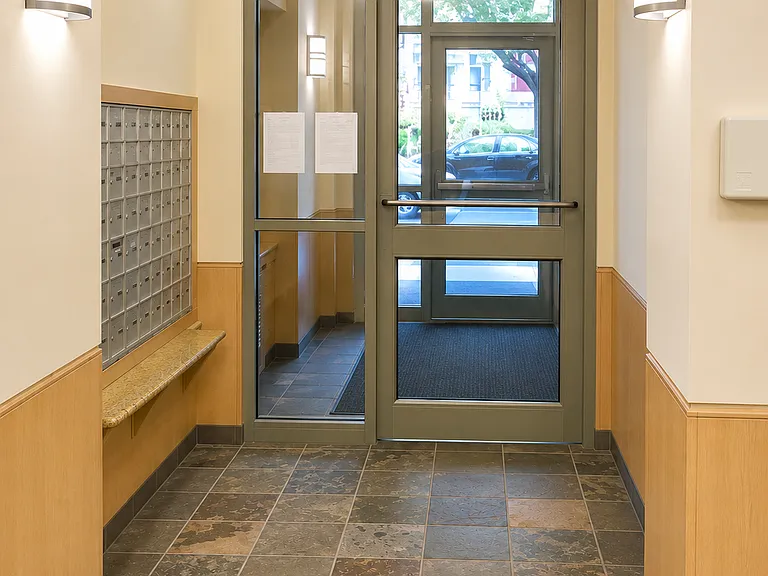 108 Peterborough St #5H — Photo 4