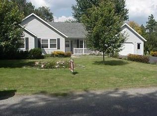 145 W Gossett St, Roseville, IL