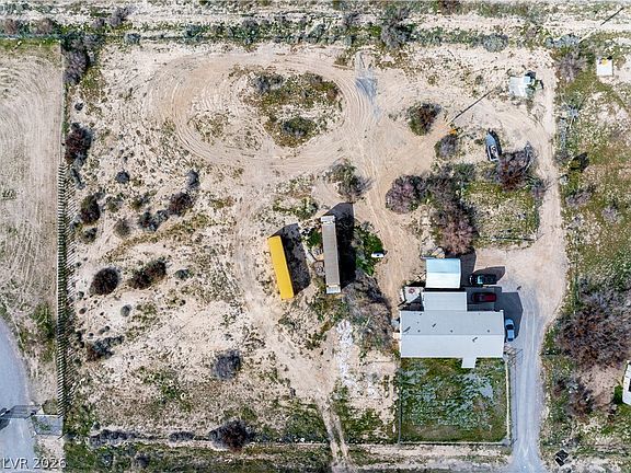 3rd image of 340 W Pechstein Rd