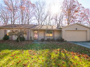 25421 Tyndall Falls Dr, Olmsted Falls, OH