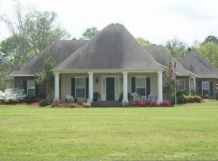43475 Terrell Ave, Gonzales, LA 70737