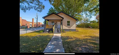 2501 S Maple St Photo 1