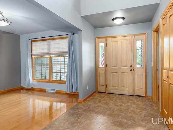 5th image of 520 S 32nd St