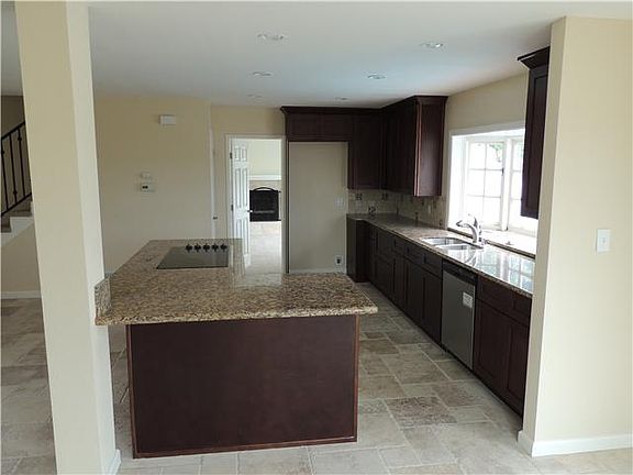 4th image of 7090 Condon Dr