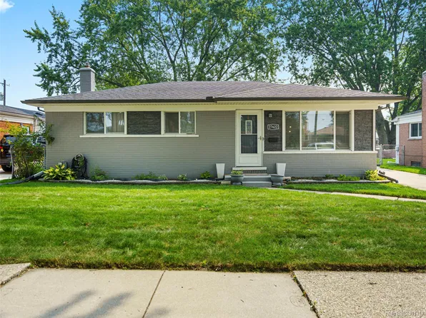 27622 Marilyn Dr, Warren, MI 48093