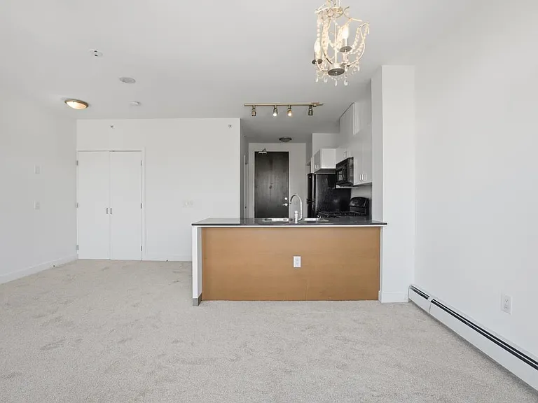 151 W 2nd St #1906 — Photo 9
