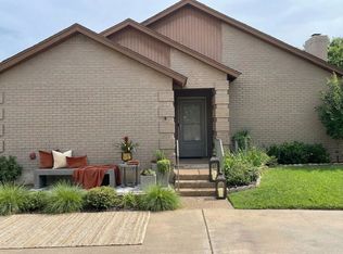 5821 Ridgerock Ct, Fort Worth, TX 76132