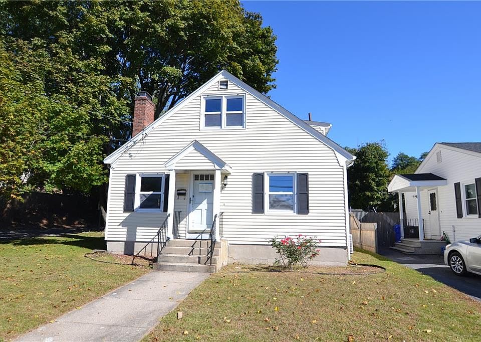 18 Elm St, North Providence, RI 02911 | Zillow