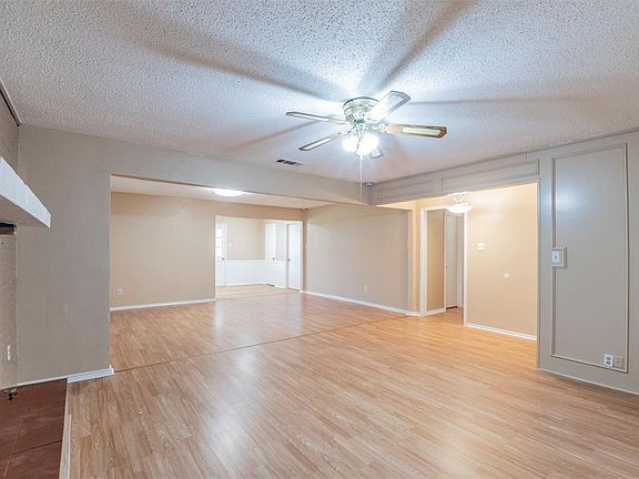 4th image of 909 Easter Dr