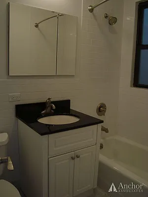 Rented by Anchor Associates | media 23