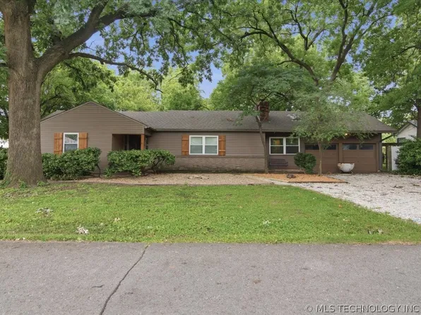 1440 E 55th Pl, Tulsa, OK 74105
