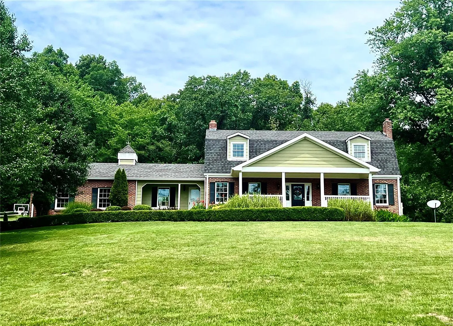4055 Montgomery Ln photo 1