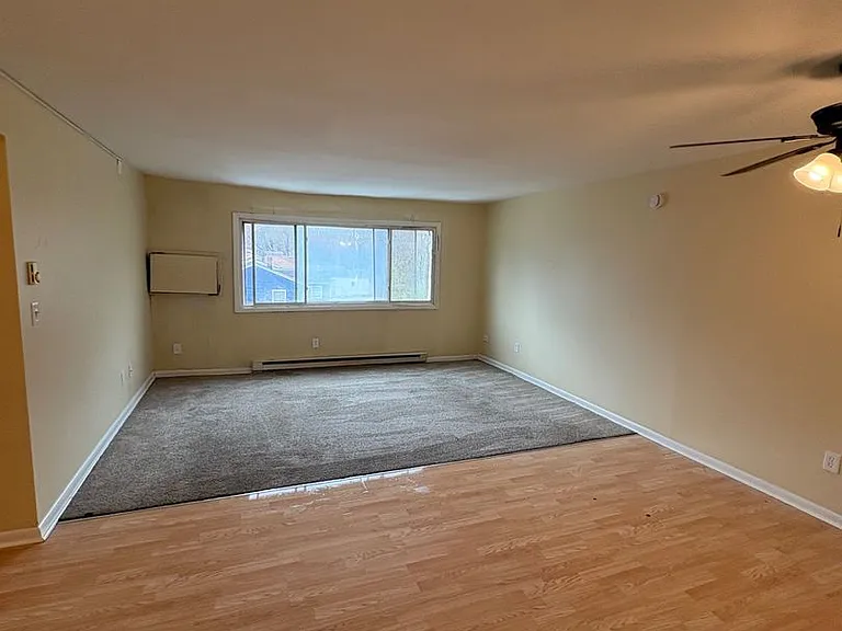 1116 Irving Ave — Photo 4