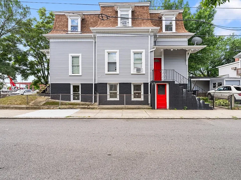 54 Harrison St #3