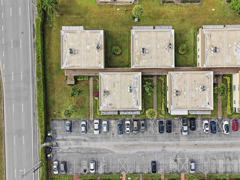 52 Saxony Cir #52-B — Photo 42