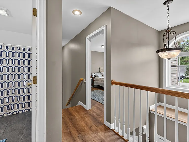 9 Stephen Dr — Photo 24