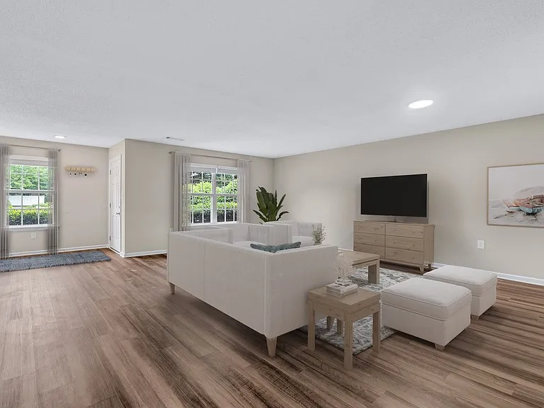 Willow Bend Townhomes — Photo 3