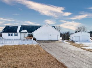 1052 E Dexter Trl, Dansville, MI 48819