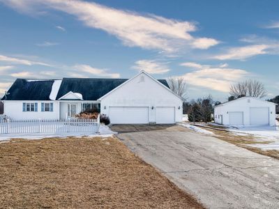 1052 E Dexter Trl, Dansville, MI, 48819