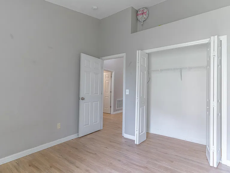 102 Ivy Brook Ct — Photo 31