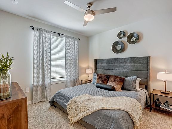 5th image of 1325 Choate Pkwy #1216