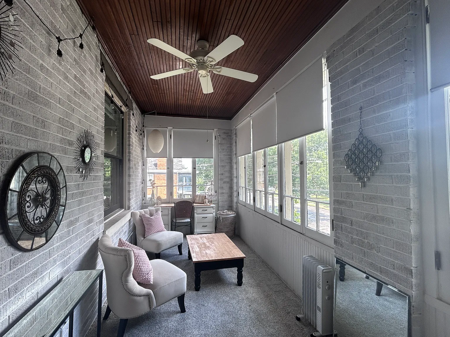 4343 Ashland Ave — Photo 2