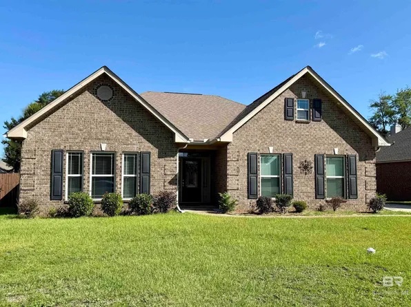 2251 Wintergreen Dr, Semmes, AL 36575