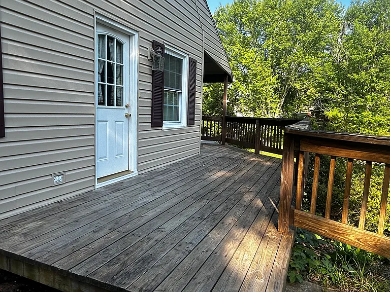 Lyle Ln — Photo 25