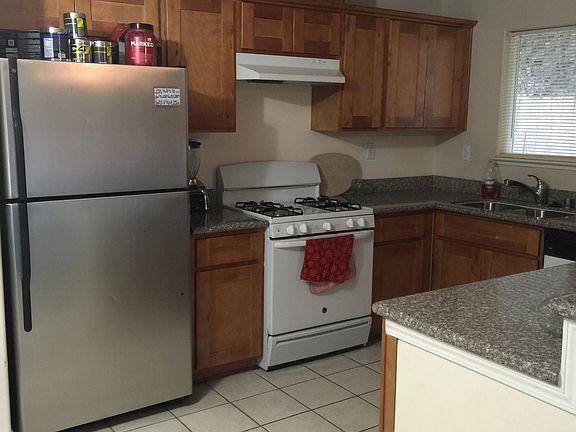 2nd image of 4164 Englewood St