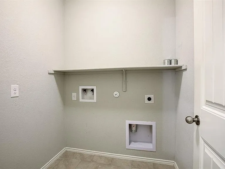 121 Flatland Trl — Photo 8