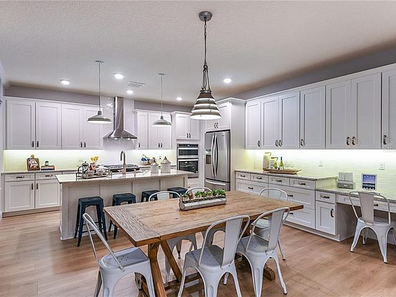 3rd image of 9368 Juniper Moss Cir