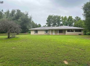 8595 Groundhog Rd, Gilmer, TX 75644