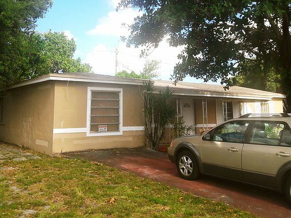 2nd image of 15901 NW 17th Ct