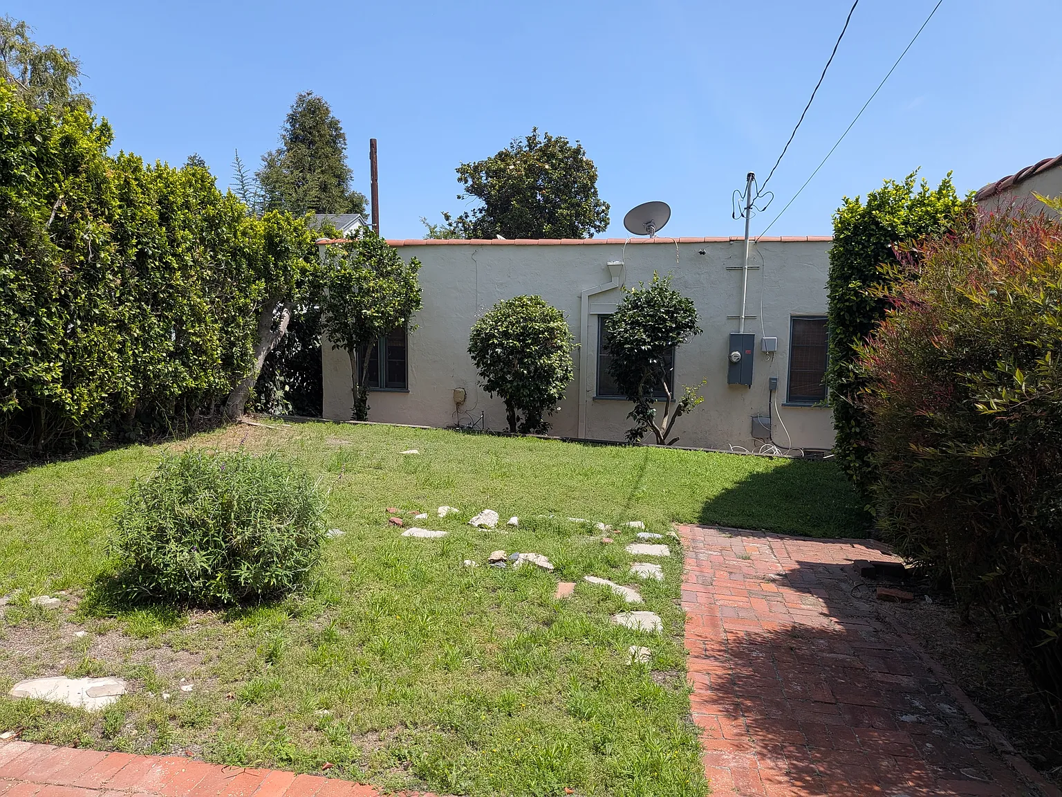 3 bed, 1462 sqft, $4,500 — Photo 2