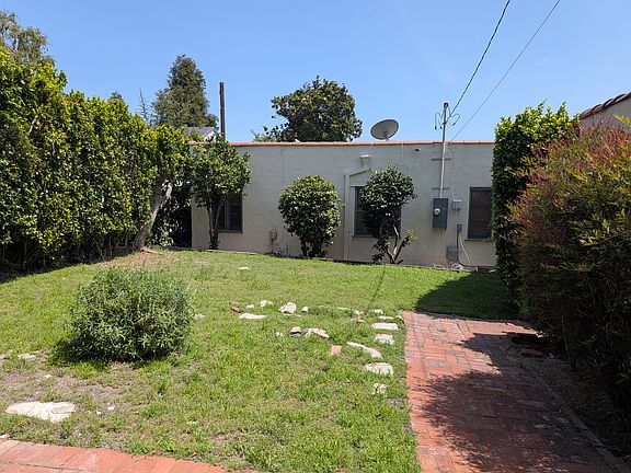 2nd image of 1099 Dolores Dr